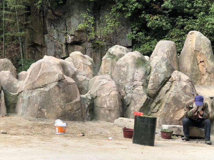 水泥假山石头景观制作